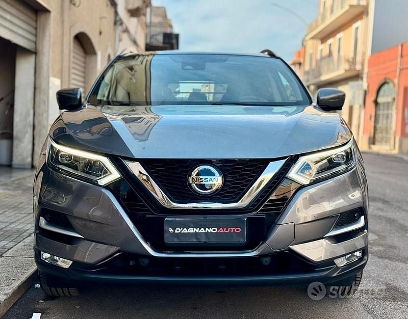 Usata Nissan Qashqai N-Connecta 116 CV (85 kW) 2020 Grigio SUV