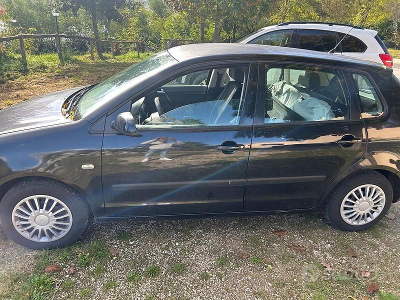 Usata VW Polo 64 CV (47 kW) 2003 Nero Berlina