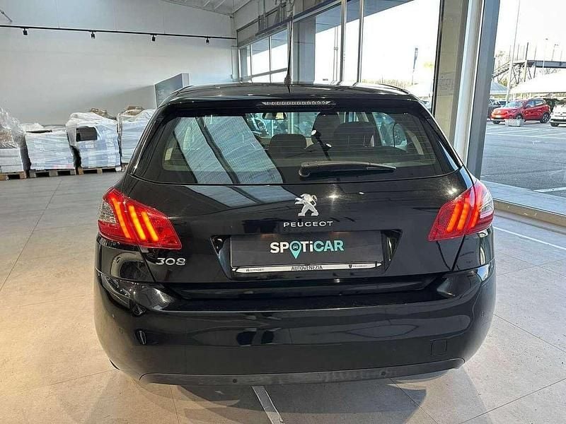 Usata Peugeot 308 Active 102 CV (75 kW) 2019 Nero Berlina