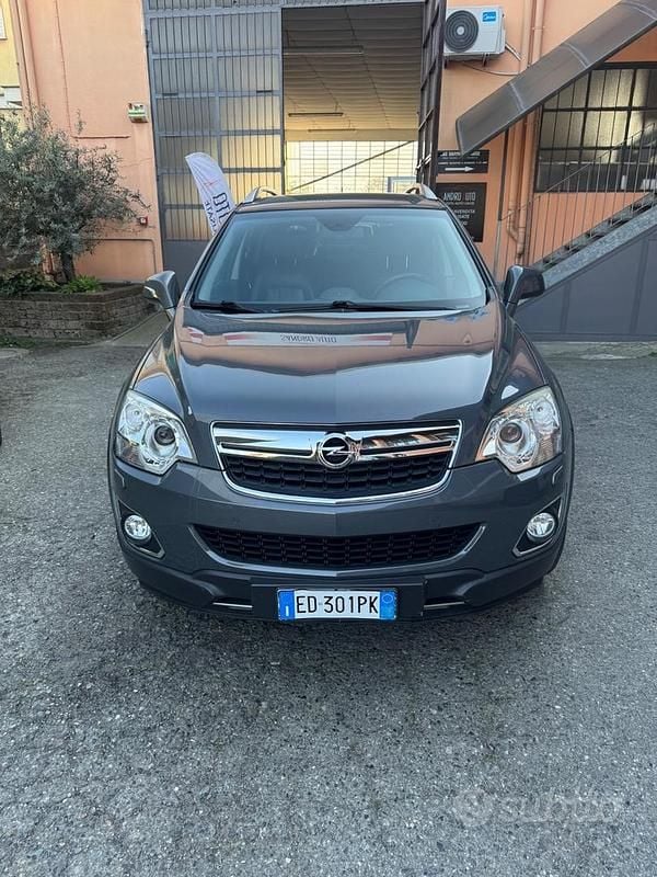 Usata Opel Antara Cosmo 163 CV (119 kW) 2011 Grigio SUV
