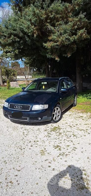 Usata Audi A4 130 CV (95 kW) 2004 Blu Station wagon