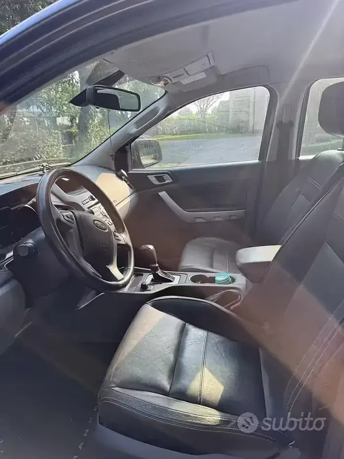 Usata Ford Ranger 150 CV (110 kW) 2013 Bluazzurro Pick-up