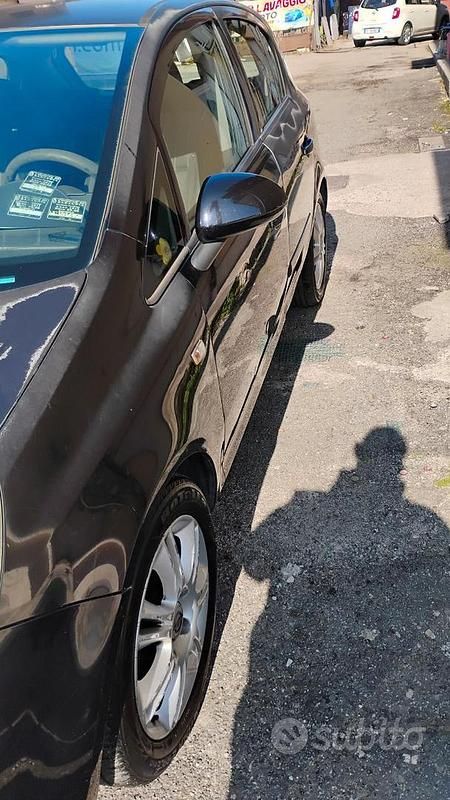 Usata Opel Corsa 69 CV (50 kW) 2008 Nero Utilitaria