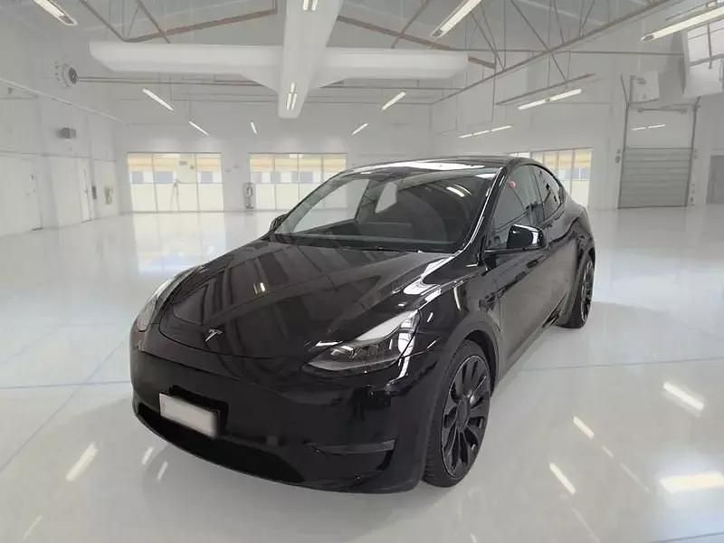 Usata Tesla Model Y Performance 155 kW (211 CV) 2022 Nero SUV