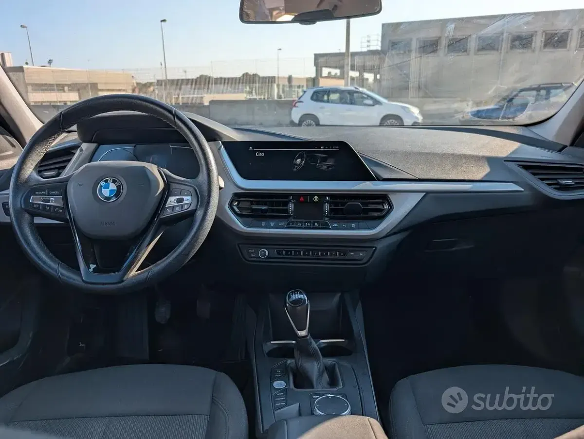 Usata BMW 116 Advantage 116 CV (85 kW) 2020 Blu Utilitaria