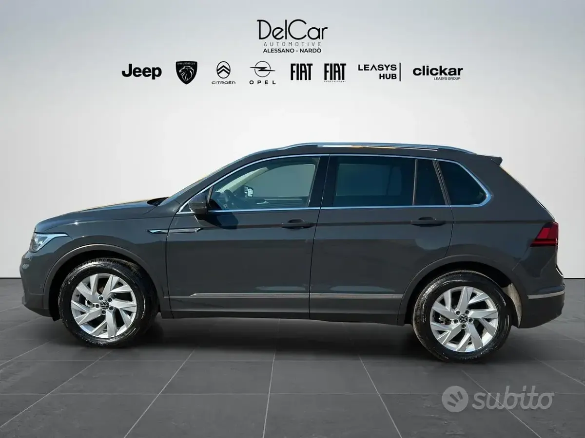 Usata VW Tiguan Life 122 CV (89 kW) 2023 Grigio SUV