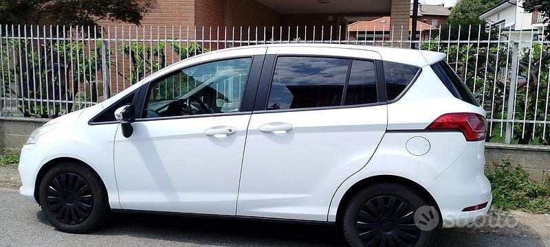 Usata Ford B-MAX 95 CV (69 kW) 2014 Bianco Monovolume