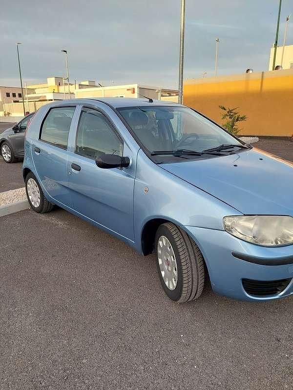 Usata Fiat Punto Active 60 CV (44 kW) 2009 Berlina