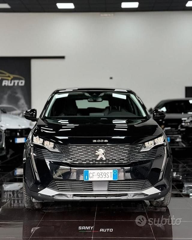 Usata Peugeot 3008 Active 131 CV (96 kW) 2022 Nero SUV
