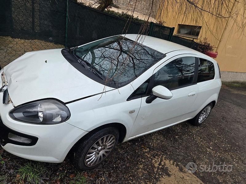 Usata Fiat Punto 2011 Berlina