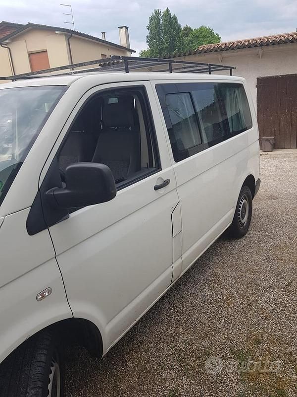 Bianco Usata 2018 VW Transporter Furgone | 8500 € - Immagine 1/4