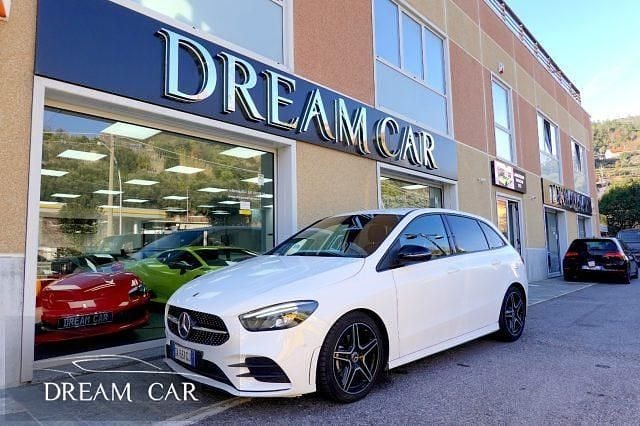 Begagnad Mercedes B180 Premium 116 HK (85 kW) 2022 Minibuss