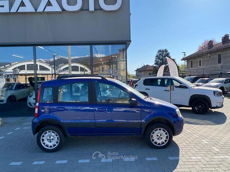 Usata Fiat Panda 4x4 Climbing 60 CV (44 kW) 2007 Blu Utilitaria