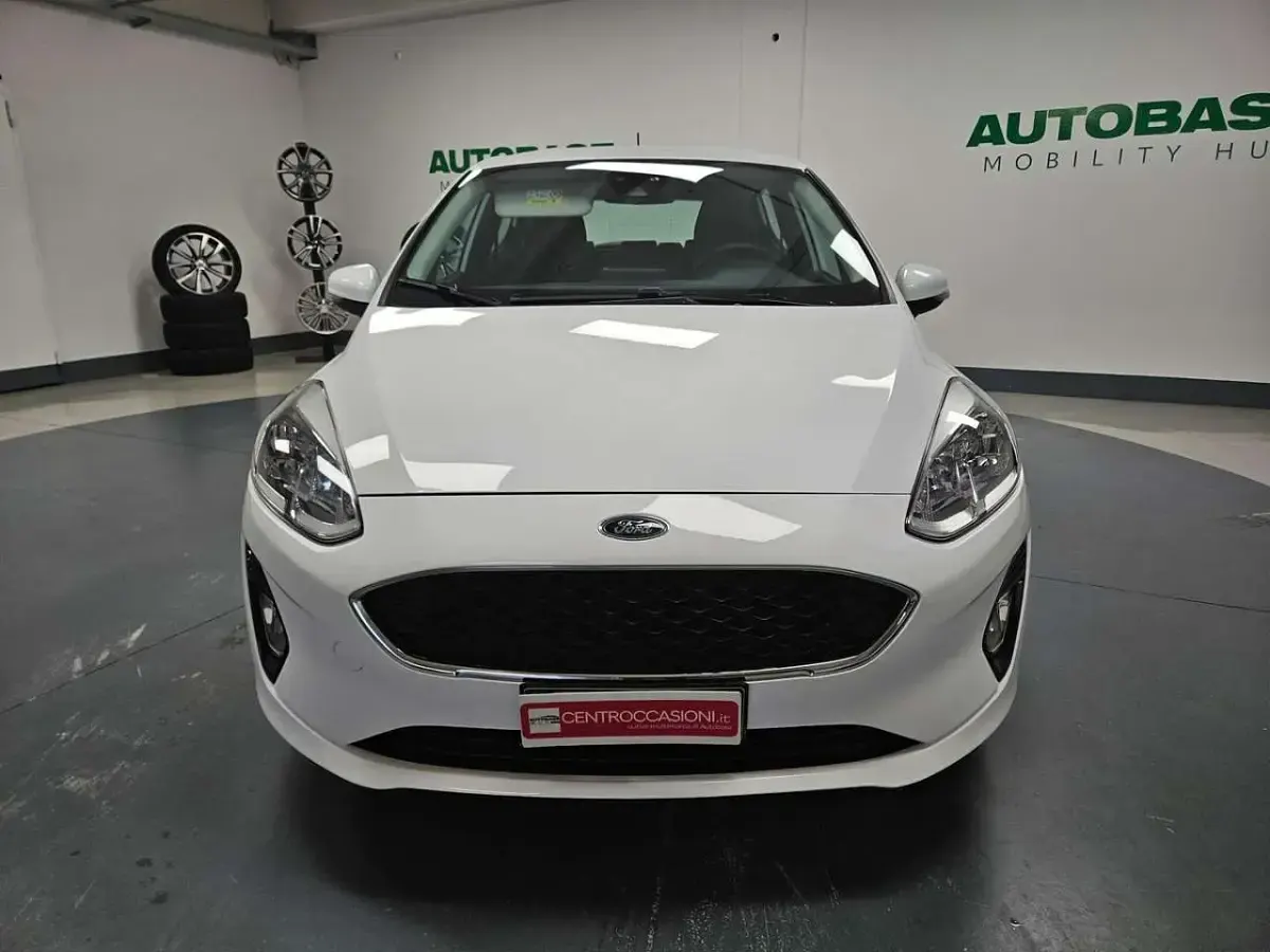 Usata Ford Fiesta Business Edition 86 CV (63 kW) 2020 Frozen white Utilitaria