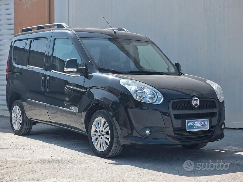 Usata Fiat Doblò 105 CV (77 kW) 2011 Nero Monovolume