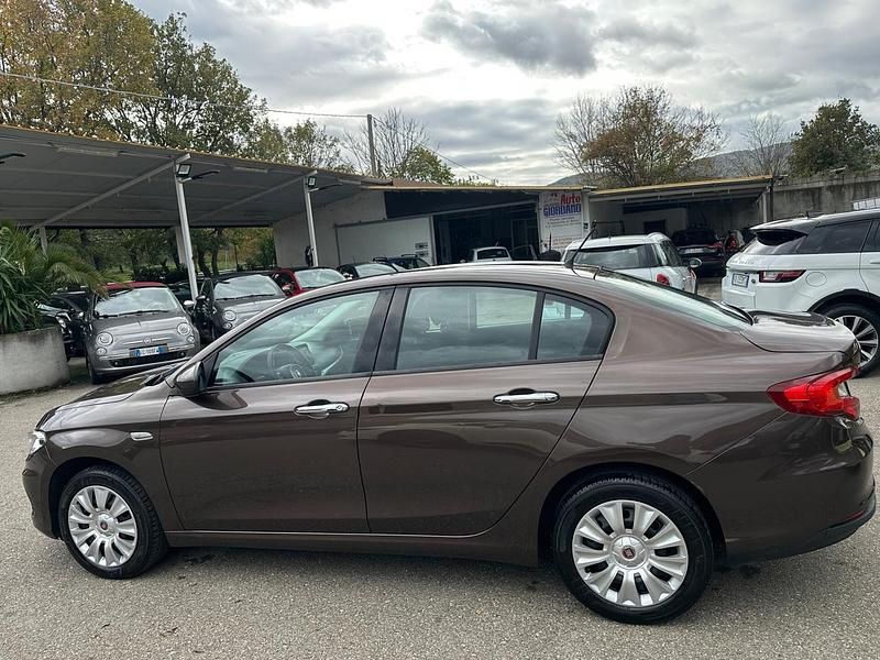Usata Fiat Tipo Lounge 95 CV (69 kW) 2017 Marrone Berlina