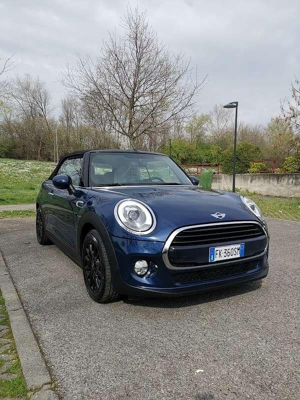Usata Mini Cooper D Cabriolet Hype 116 CV (85 kW) 2017 Cabrio