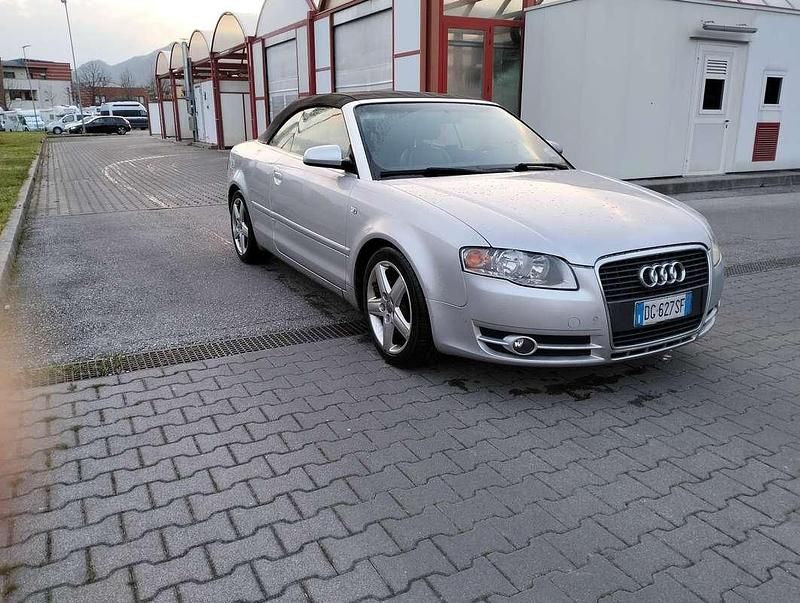 Usata Audi A4 Cabriolet Ambiente 140 CV (102 kW) 2007 Argento Cabrio