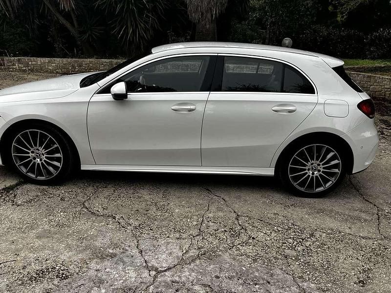 Usata Mercedes A180 Premium 116 CV (85 kW) 2021 Berlina