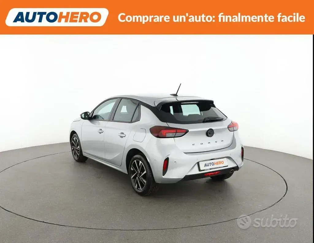 Usata Opel Corsa 101 CV (74 kW) 2025 Grigio Utilitaria
