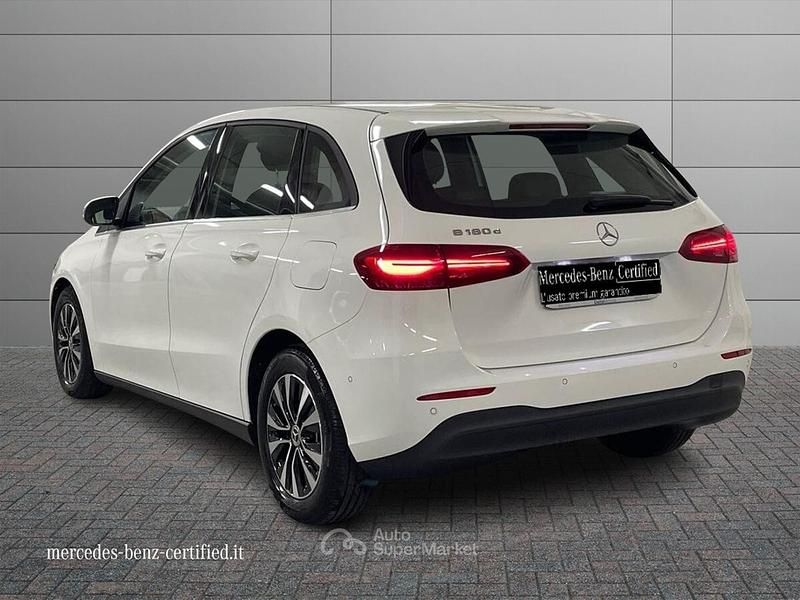 Occasion Mercedes B180 Advanced 116 PK (85 kW) 2023 Wit MPV