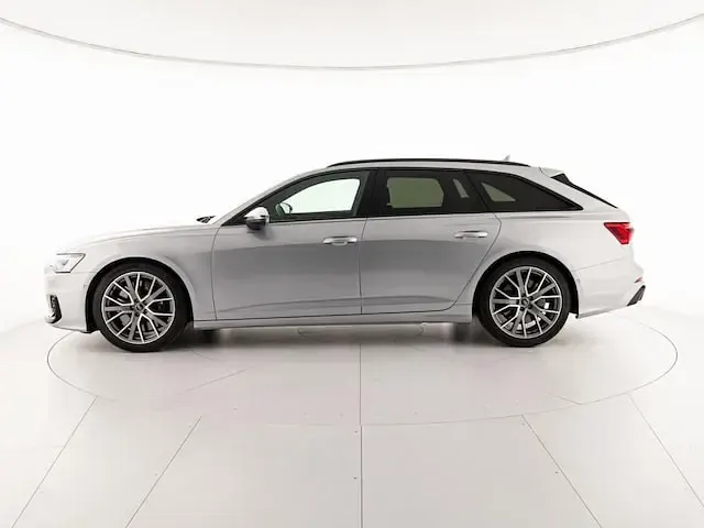 Usata Audi S6 Comfort 344 CV (253 kW) 2024 L5 argento fioretto metallizza Station wagon