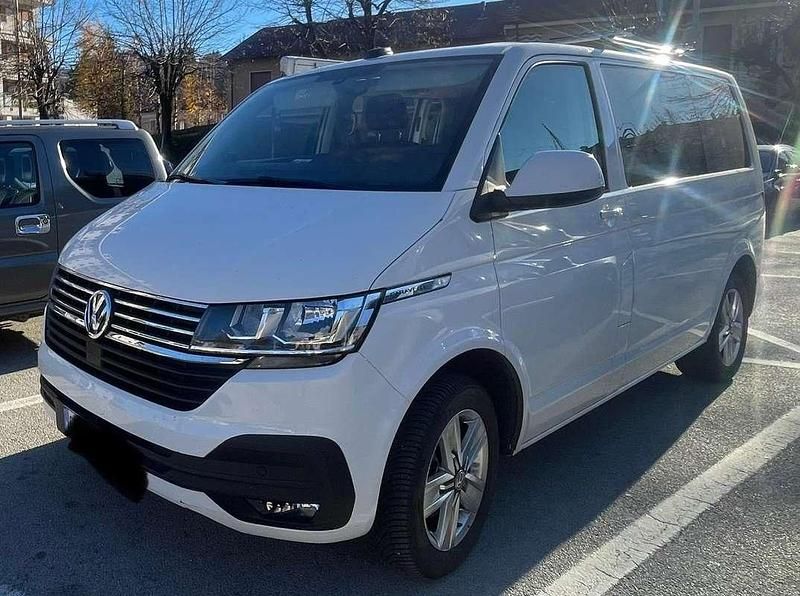 Bianco Usata 2023 VW Caravelle Monovolume | 41.000 € (Ottimo prezzo) - Immagine 1/4