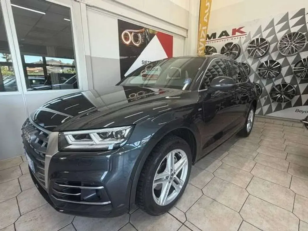 Usata Audi Q5 S-line plus 190 CV (139 kW) 2020 Grigio SUV