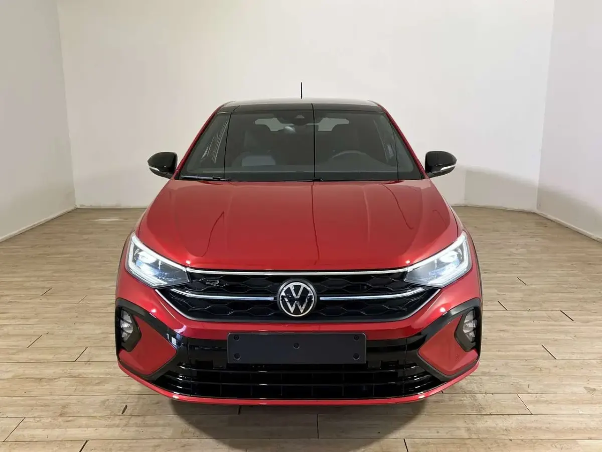 Nuova VW Taigo R-line Plus 116 CV (85 kW) 2026 Rosso SUV