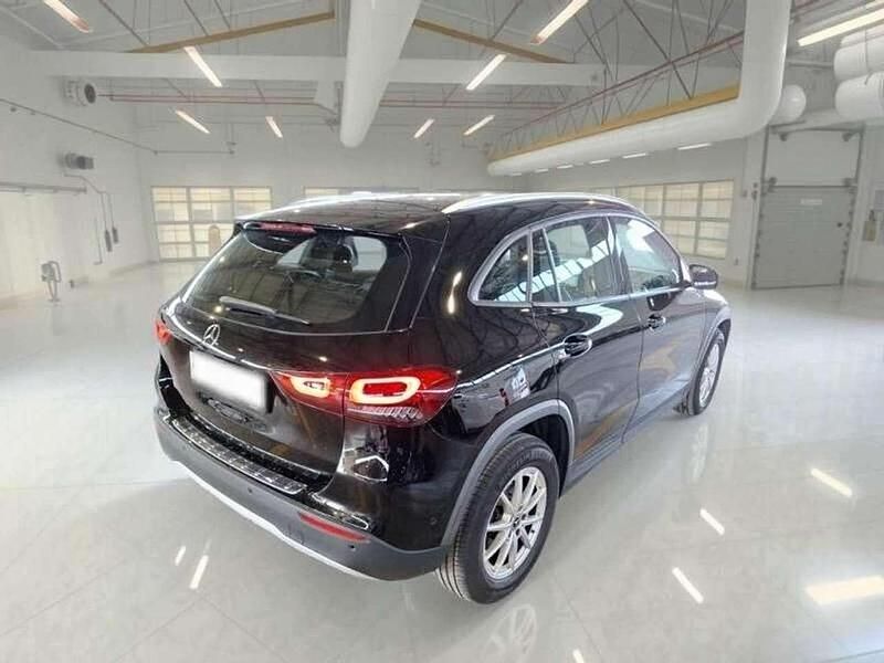 Usata Mercedes GLA200 Business 150 CV (110 kW) 2021 Nero SUV