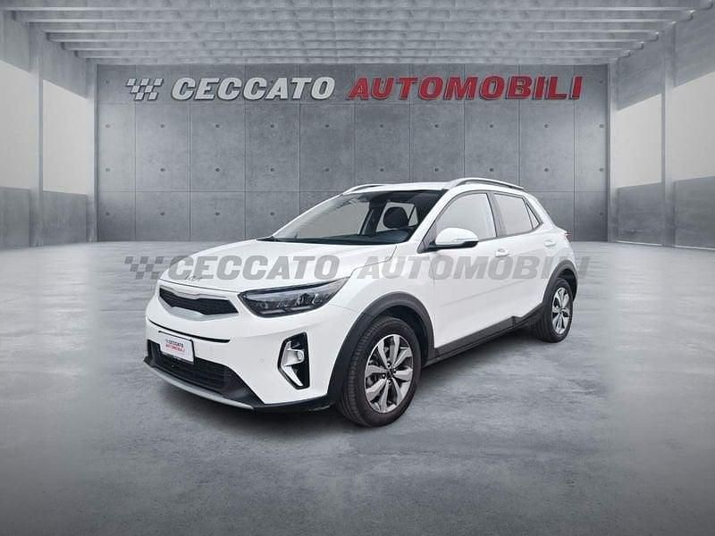 Blu Usata 2025 Kia Stonic Style SUV | 14.105 € (Ottimo prezzo) - Immagine 1/4