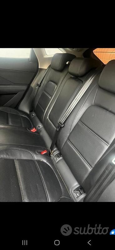 Usata Jaguar E-Pace 160 CV (117 kW) 2019 Grigio SUV