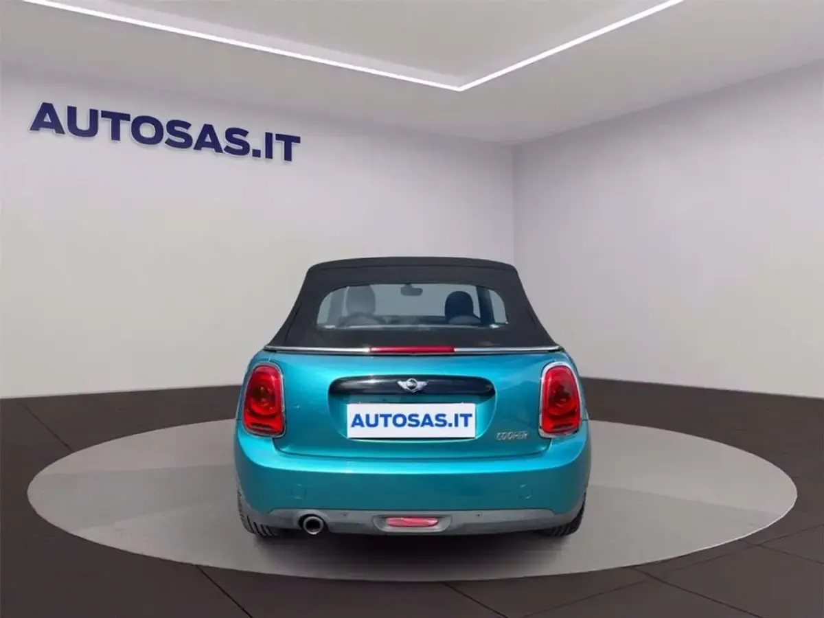 Usata Mini Cooper Cabriolet 136 CV (100 kW) 2016 Azzurro Cabrio