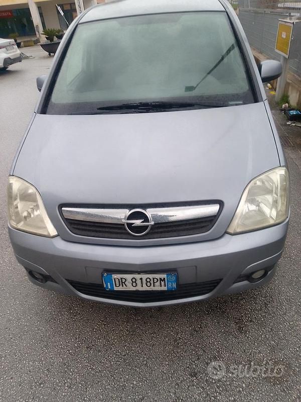 Usata Opel Meriva 90 CV (66 kW) 2008 Grigio Monovolume
