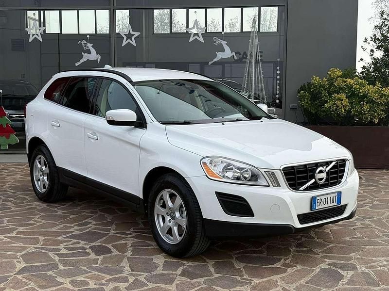 Bianco Usata 2013 Volvo XC60 SUV | 10.800 € (Buon prezzo) - Immagine 1/4