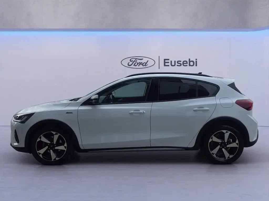 Usata Ford Focus Active X 125 CV (91 kW) 2023 Bianco Berlina