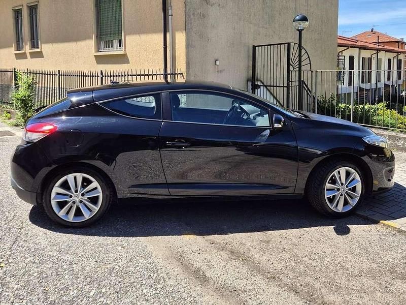 Usata Renault Mégane Coupé 110 CV (80 kW) 2012 Nero Coupé