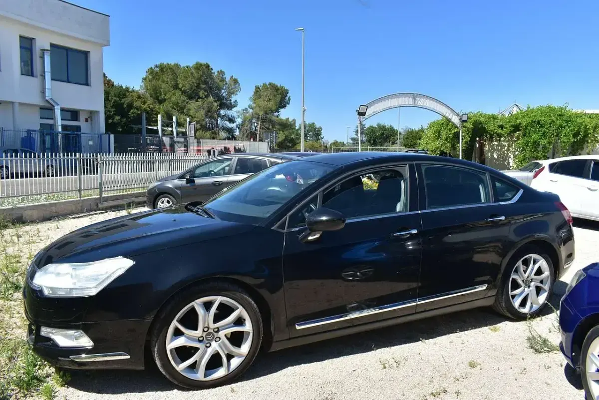 Usata Citroën C5 Dynamique 136 CV (100 kW) 2009 Nero Berlina