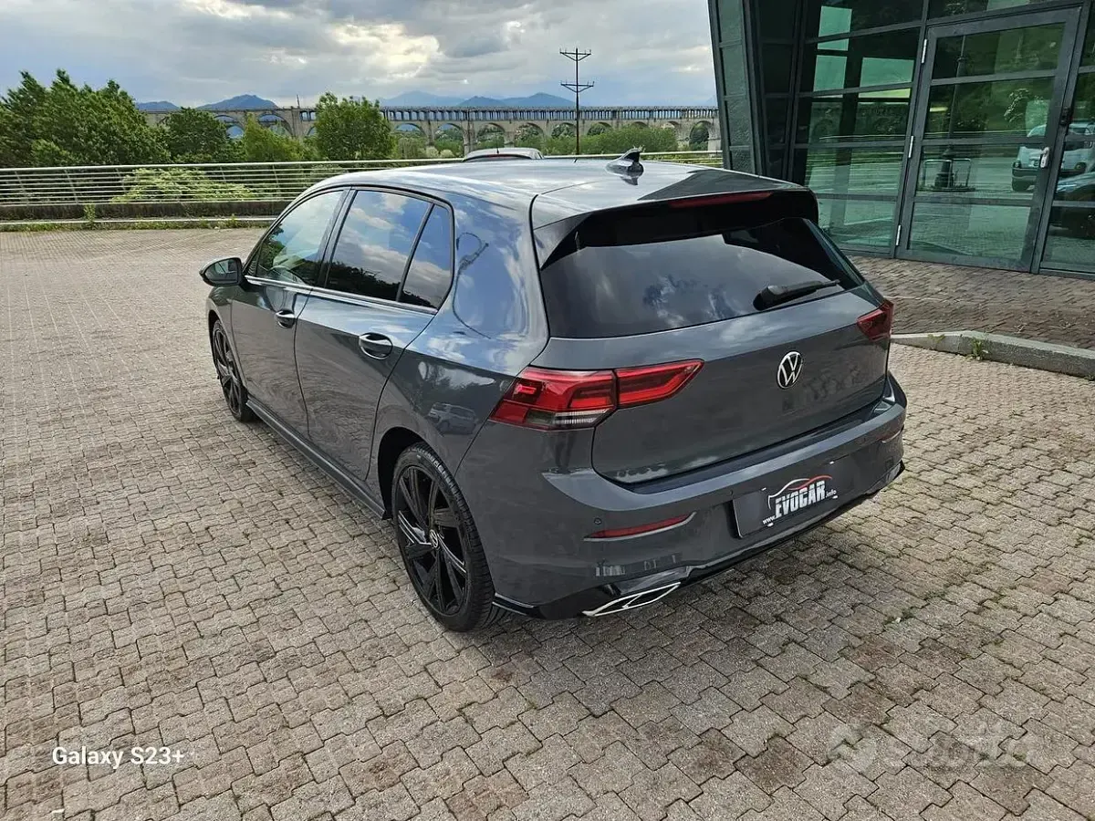 Usata VW Golf VII 150 CV (110 kW) 2021 Utilitaria
