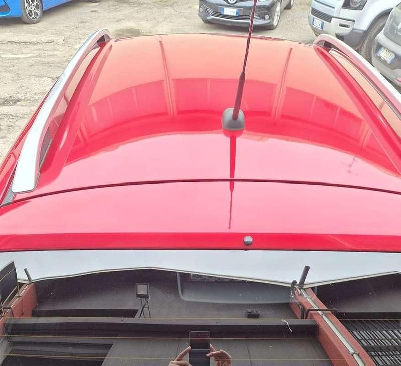 Usado Suzuki Ignis 83 CV (61 kW) 2024 Rojo SUV
