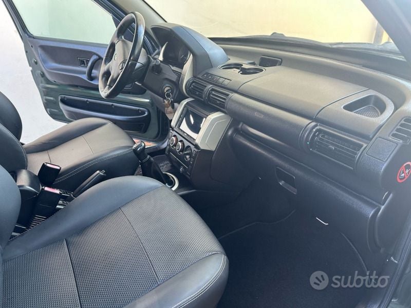 Usata Land Rover Freelander 109 CV (80 kW) 2004 Verde SUV