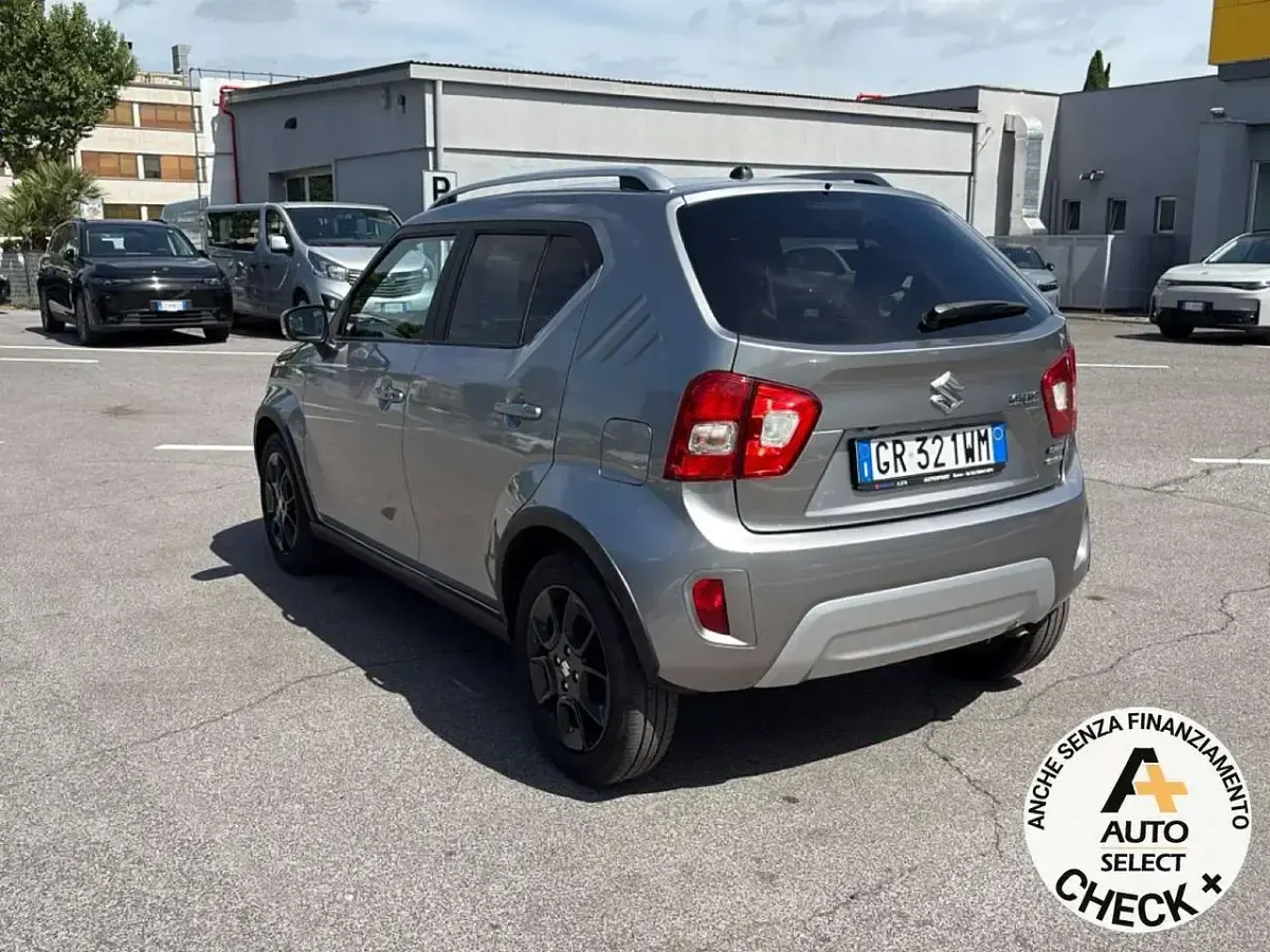 Usata Suzuki Ignis 83 CV (61 kW) 2023 Grigio SUV