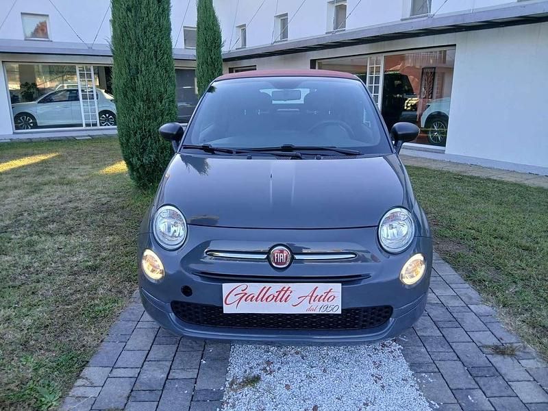 Usata Fiat 500 69 CV (50 kW) 2022 Grigio carrara/c. rossa Cabrio