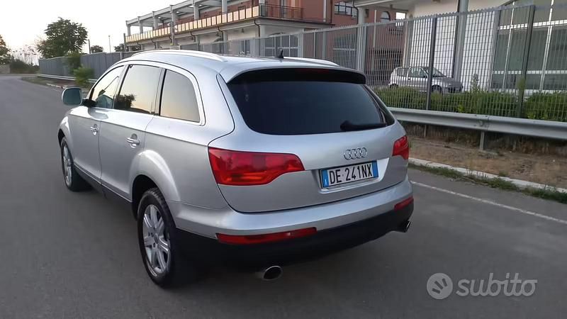Usata Audi Q7 233 CV (171 kW) 2006 Grigio SUV