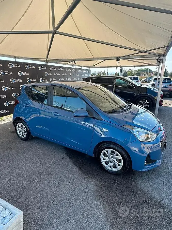 Usata Hyundai i10 66 CV (48 kW) 2017 Bluazzurro Utilitaria