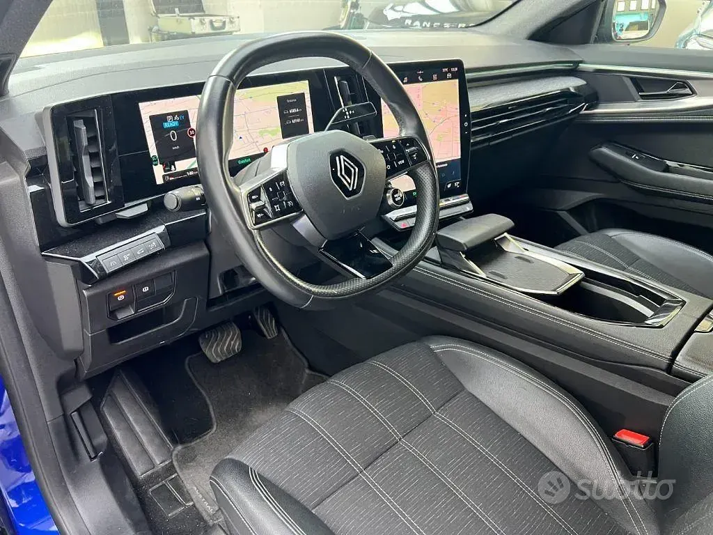 Usata Renault Austral Techno 131 CV (96 kW) 2023 Bluazzurro SUV