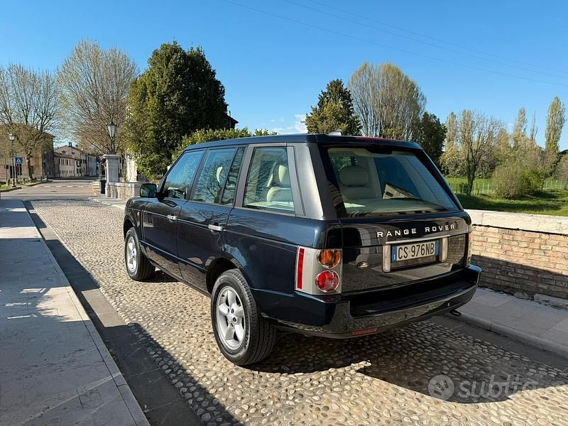 Usata Land Rover Range Rover Vogue 177 CV (130 kW) 2004 Blu SUV