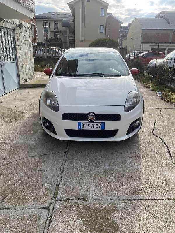 Usata Abarth Grande Punto 155 CV (114 kW) 2007 Bianco Utilitaria