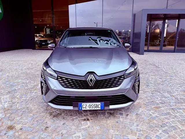 Usata Renault Clio V Techno 90 CV (66 kW) 2025 Grigio scuro Berlina
