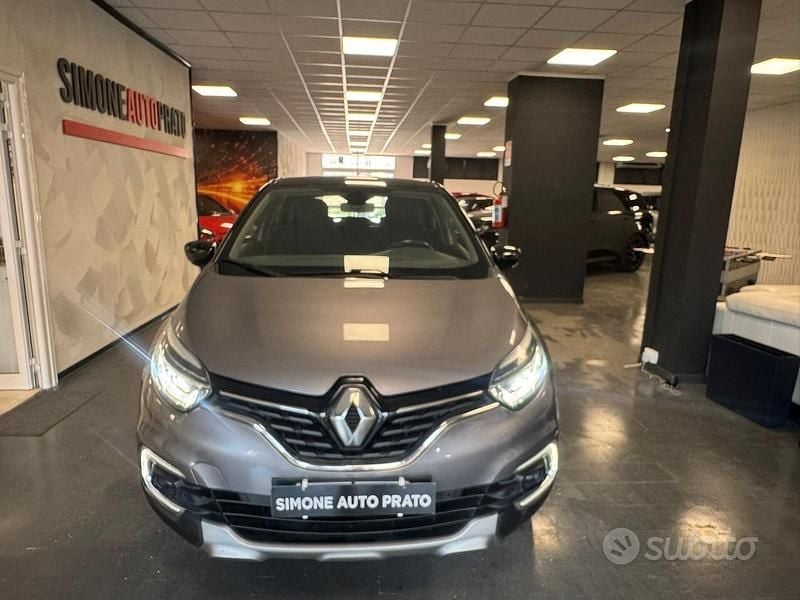 Usata Renault Captur Bose Edition 90 CV (66 kW) 2017 Grigio SUV